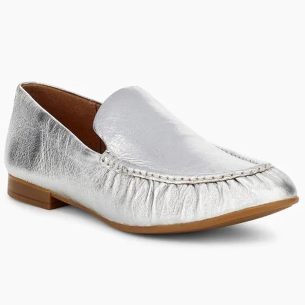 UGG Womens Size 6 Vivian Silver‎ Metallic Leather Slip On Loafers Flats Shoes